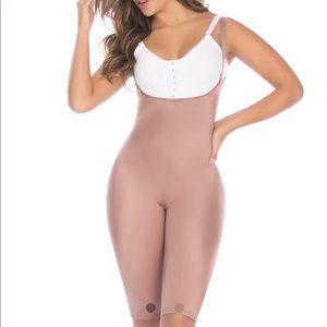 NWT Fajate Seemless Faja